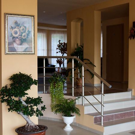 Family Hotel Mimosa Tsarevo Esterno foto