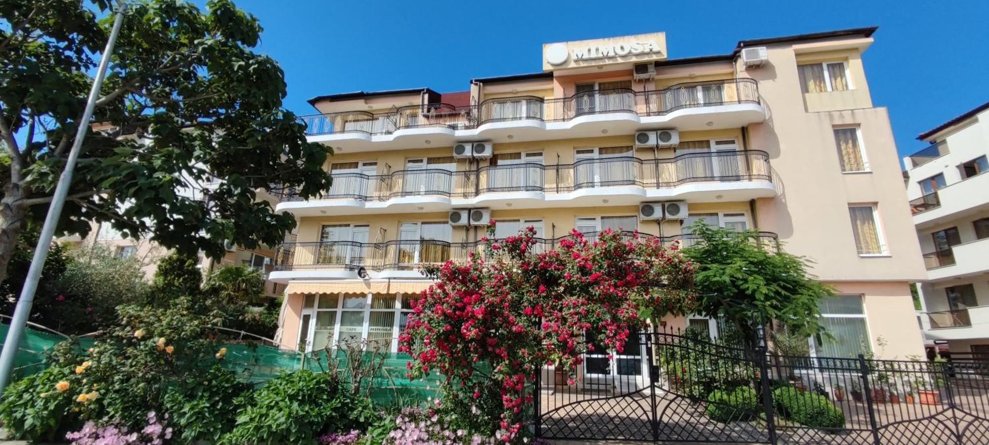 Family Hotel Mimosa Tsarevo Esterno foto
