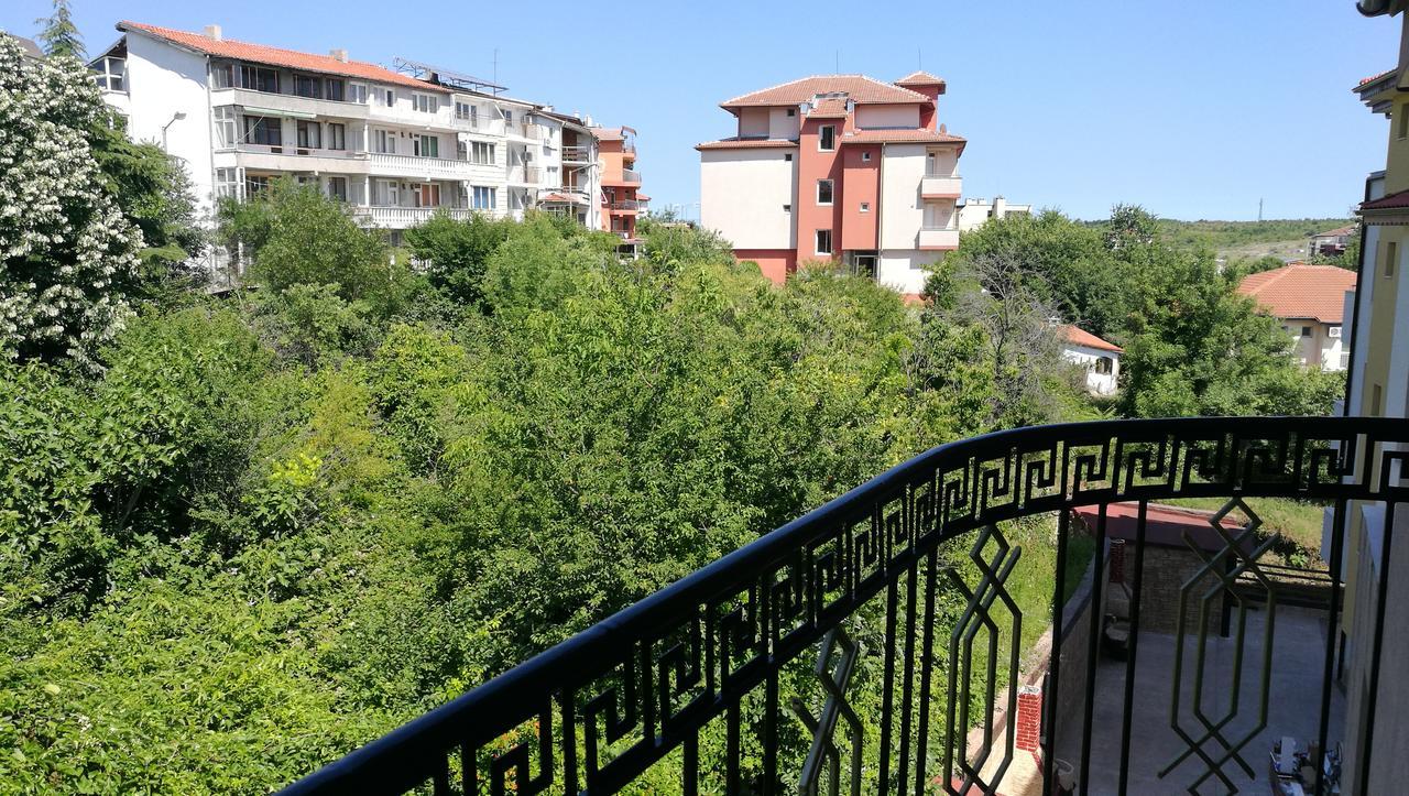 Family Hotel Mimosa Tsarevo Esterno foto